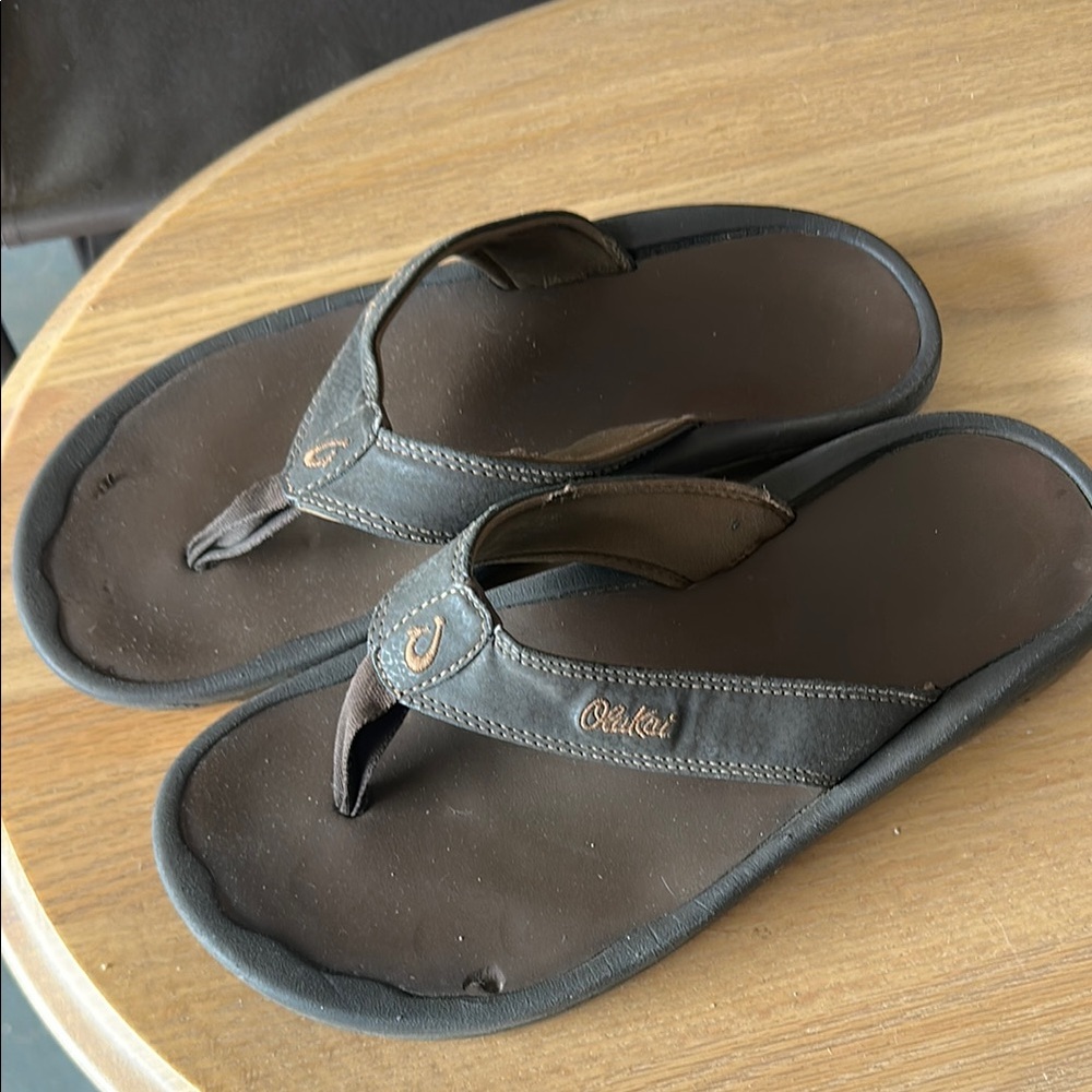 Olukai Brown Flip Flops men’s 11